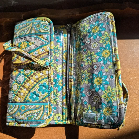 Vera Bradley Paisley Jewelry and cosmetics organizer - Picture 11 of 12